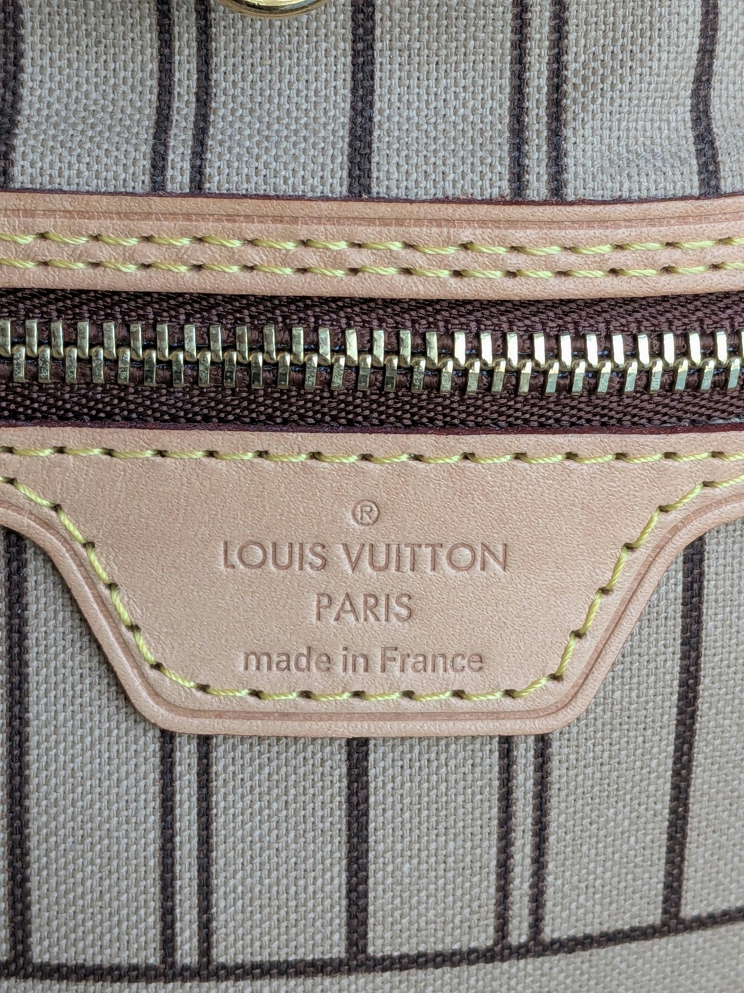 Louis Vuitton Neverfull MM monogram