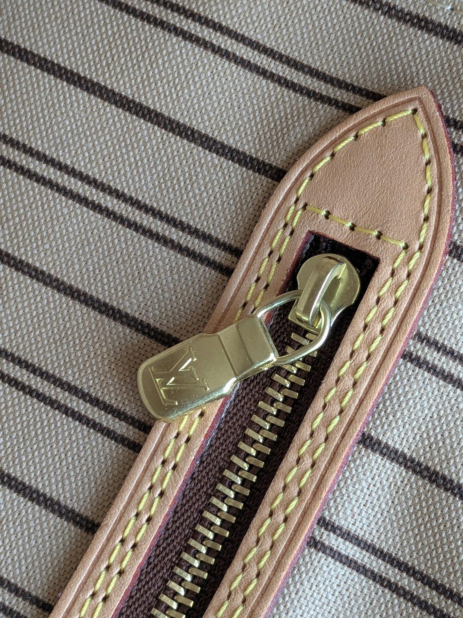 Louis Vuitton Neverfull MM monogram