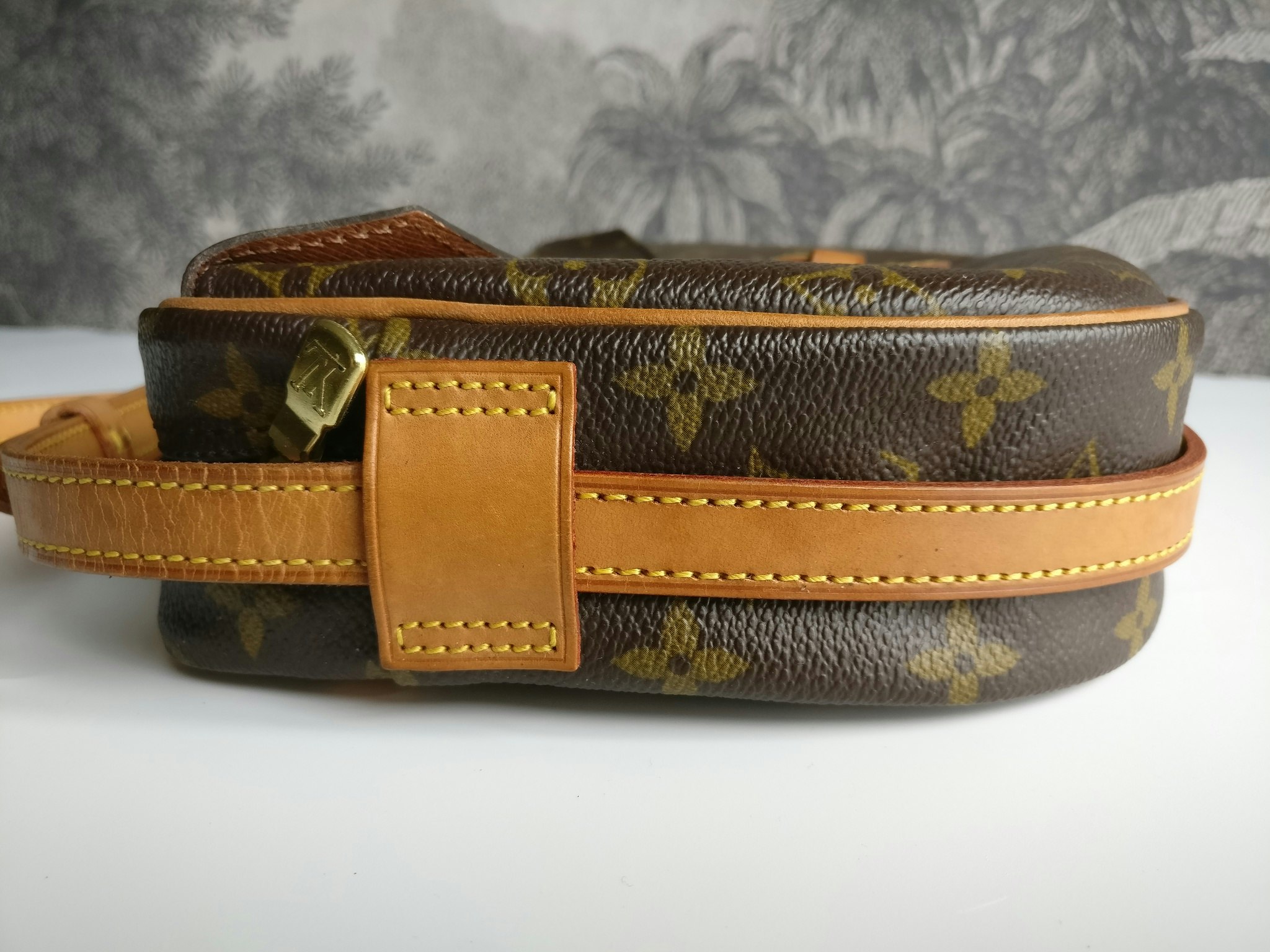 Louis Vuitton Jeune Fille MM