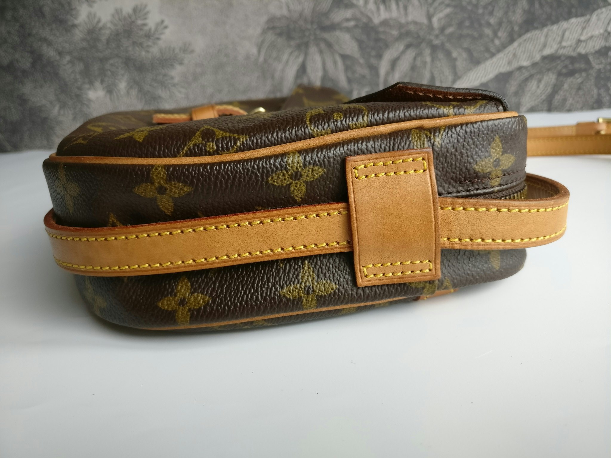 Louis Vuitton Jeune Fille MM