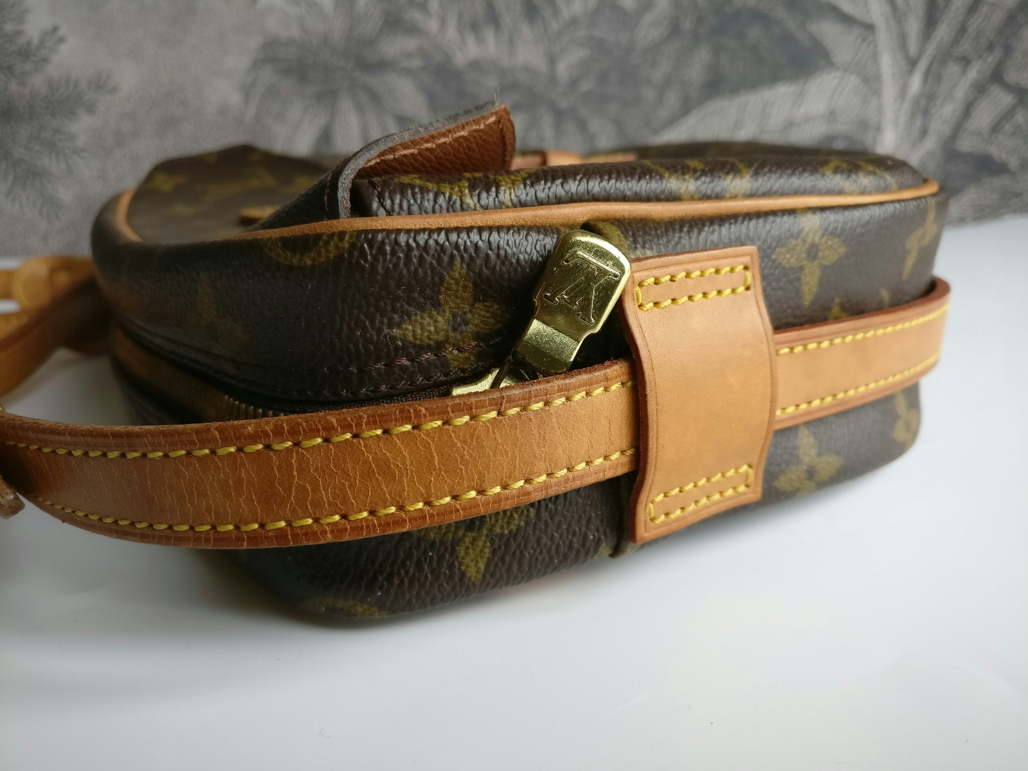 Louis Vuitton Jeune Fille MM