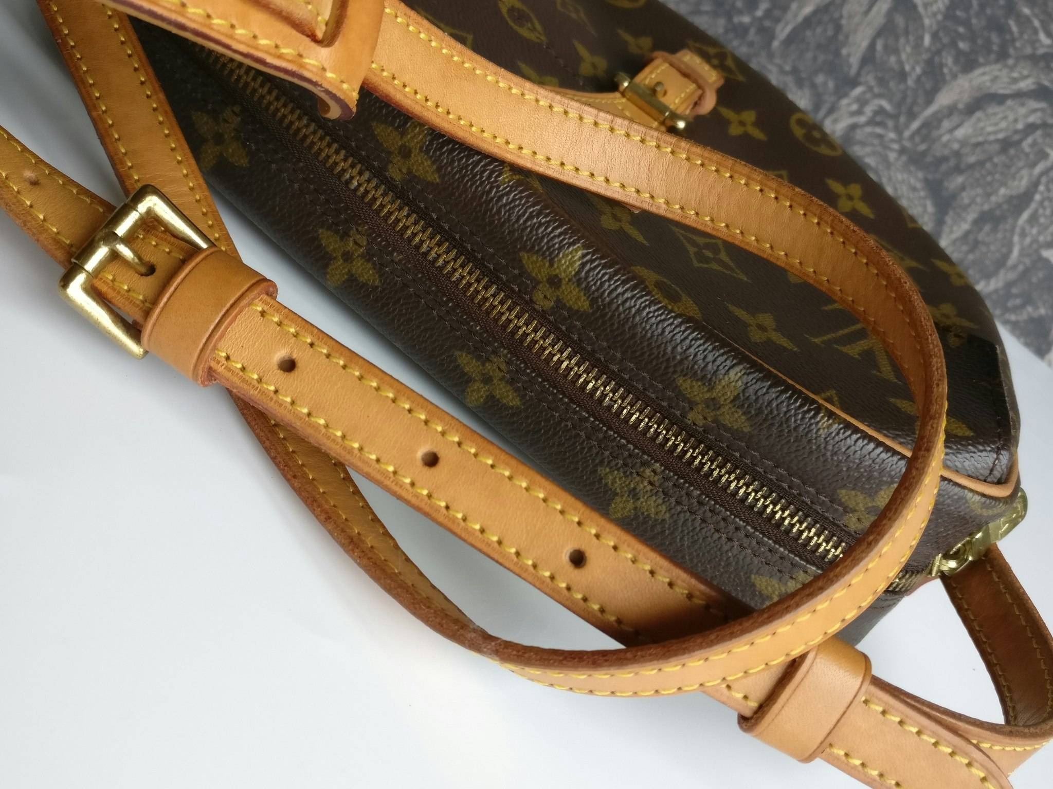 Louis Vuitton Jeune Fille MM
