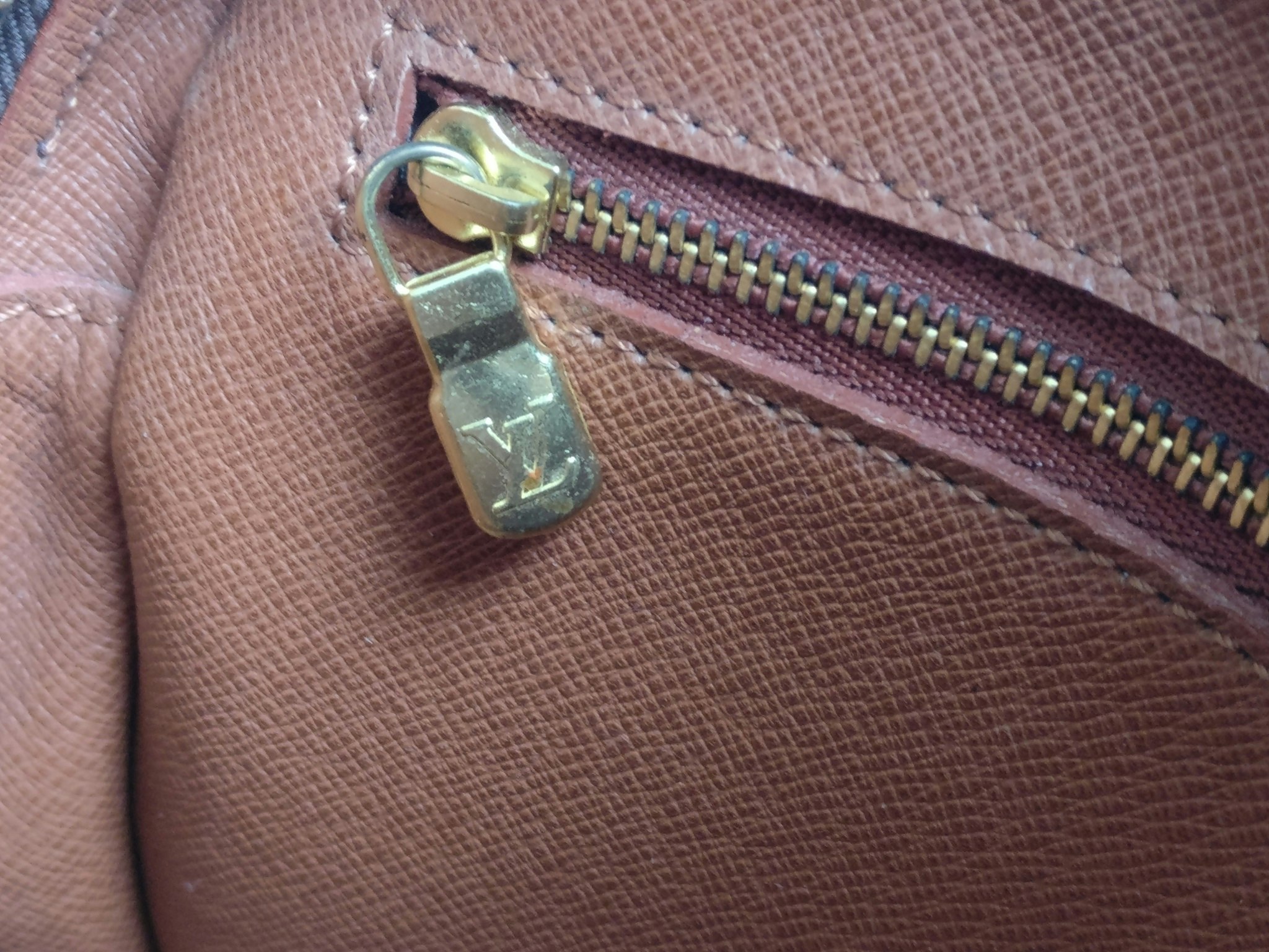 Louis Vuitton Jeune Fille MM