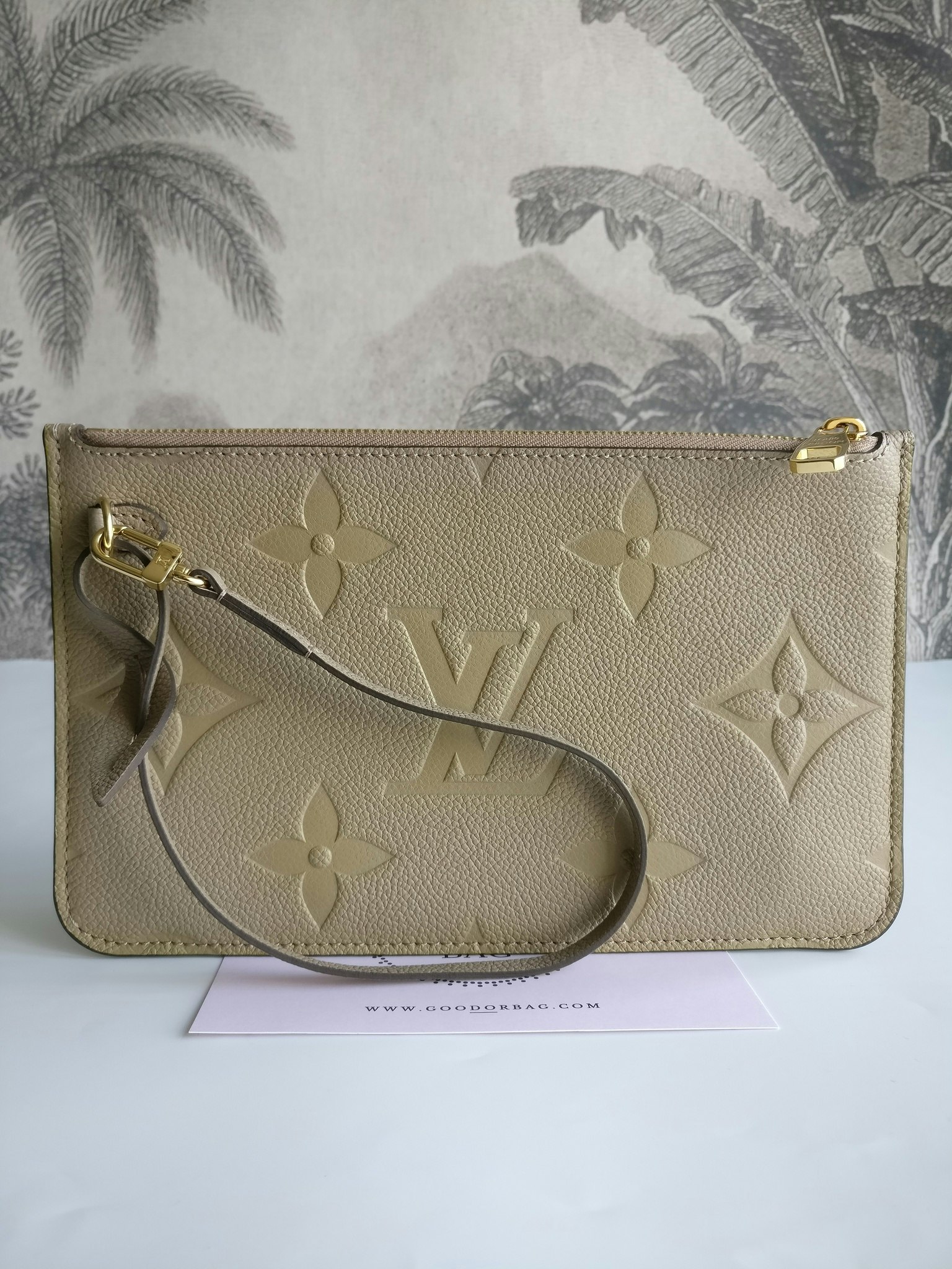 Louis Vuitton Neverfull pochette empreinte Dune