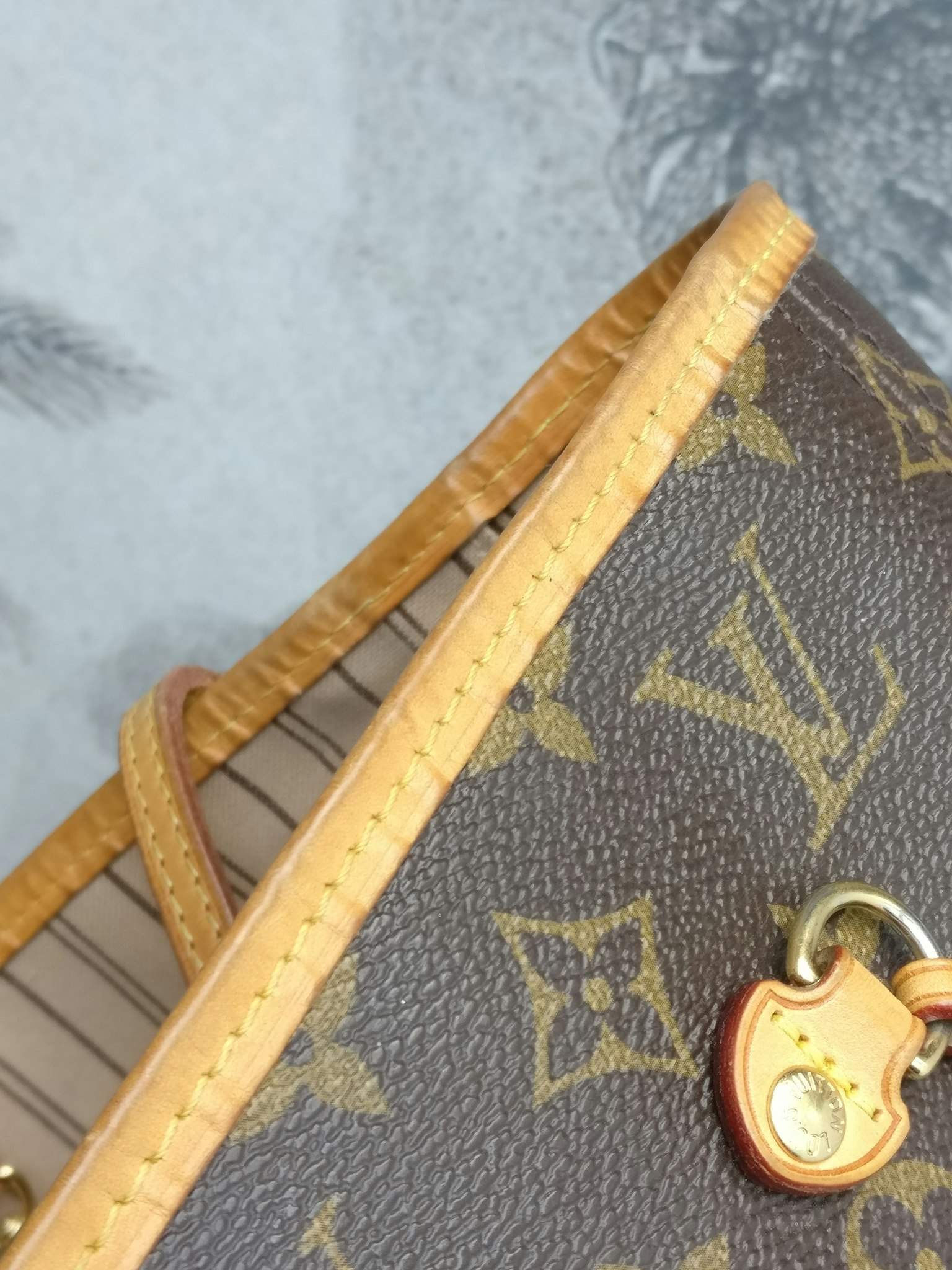 Louis Vuitton Neverfull MM