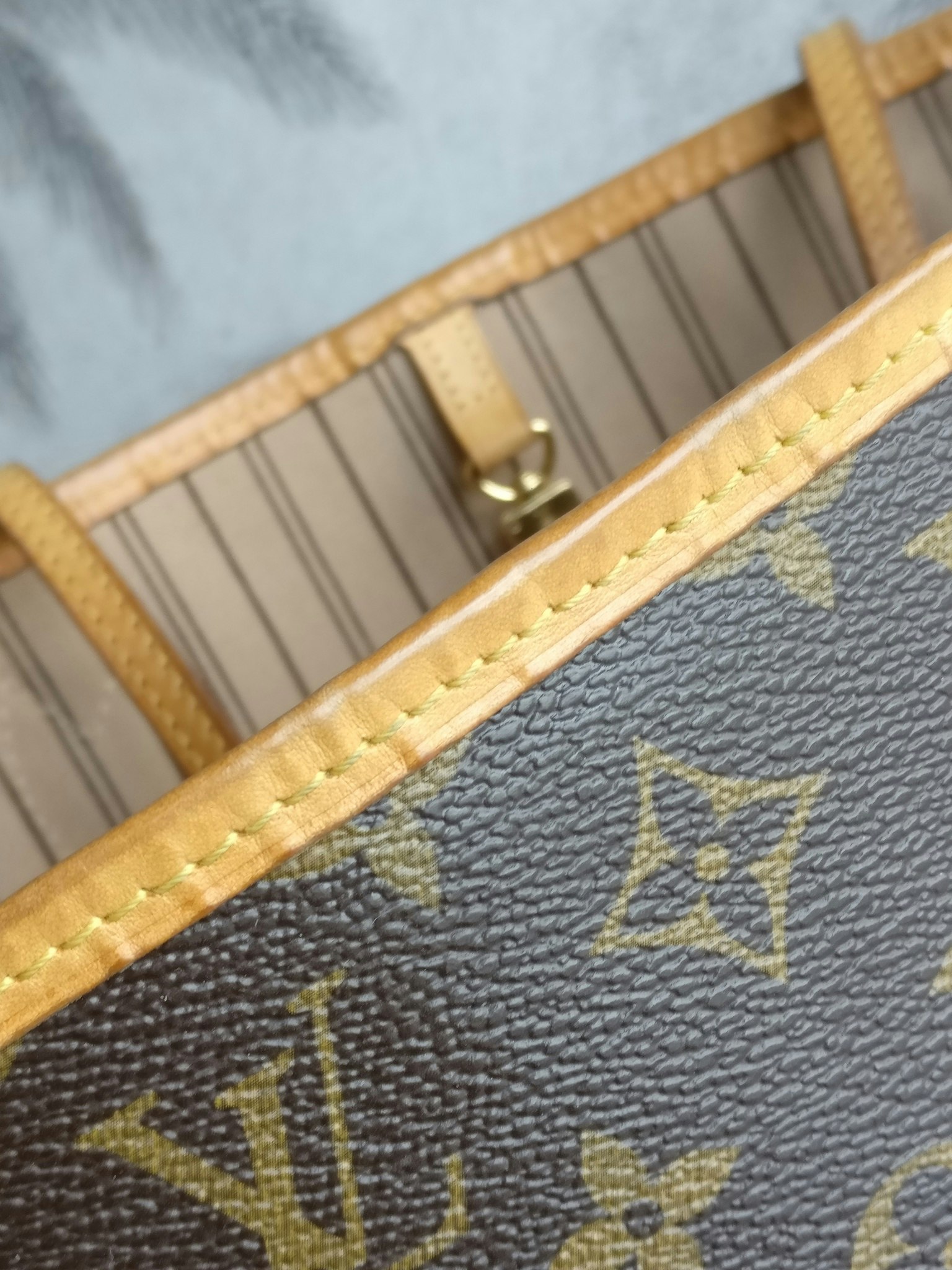 Louis Vuitton Neverfull MM
