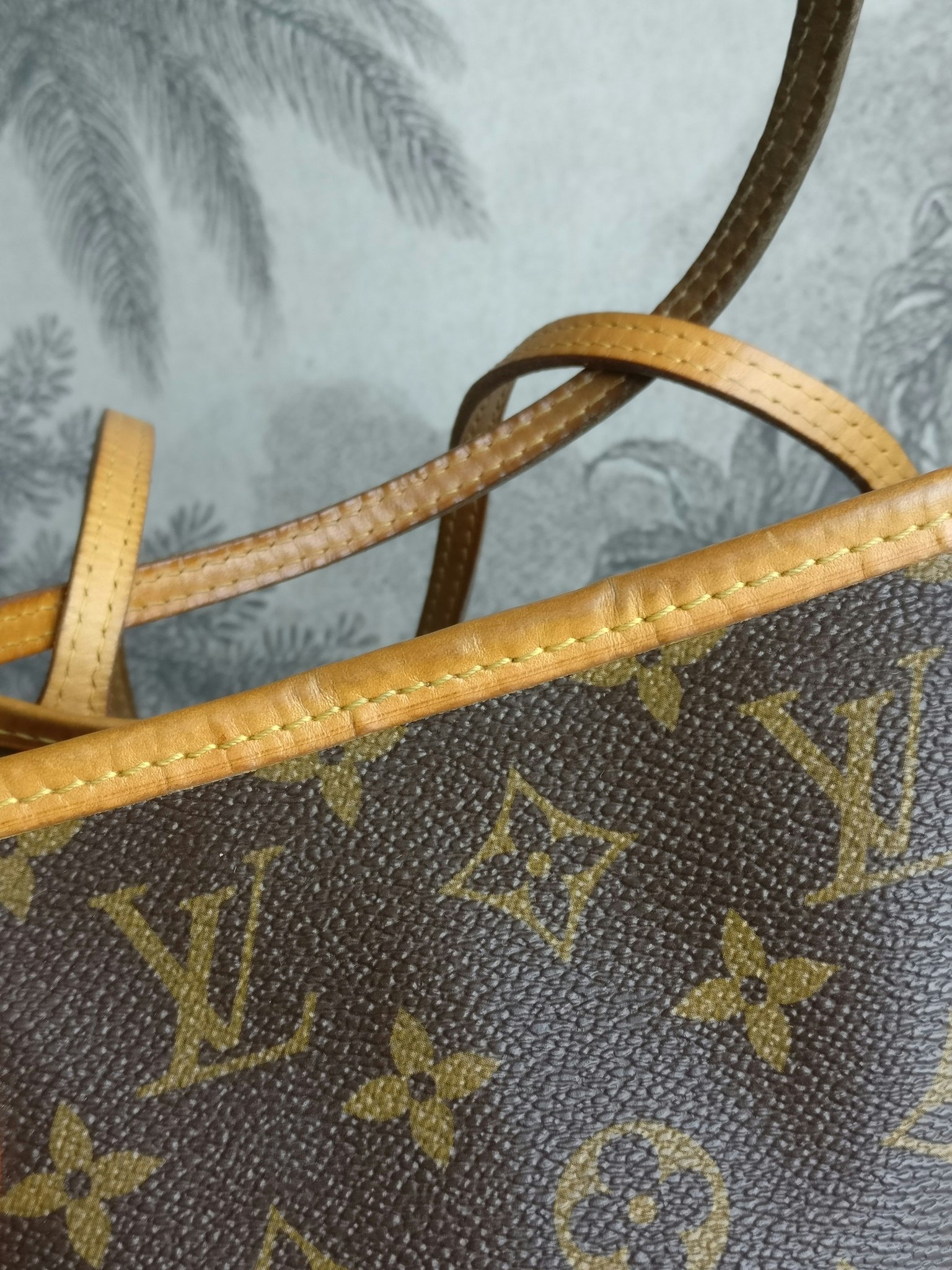 Louis Vuitton Neverfull MM