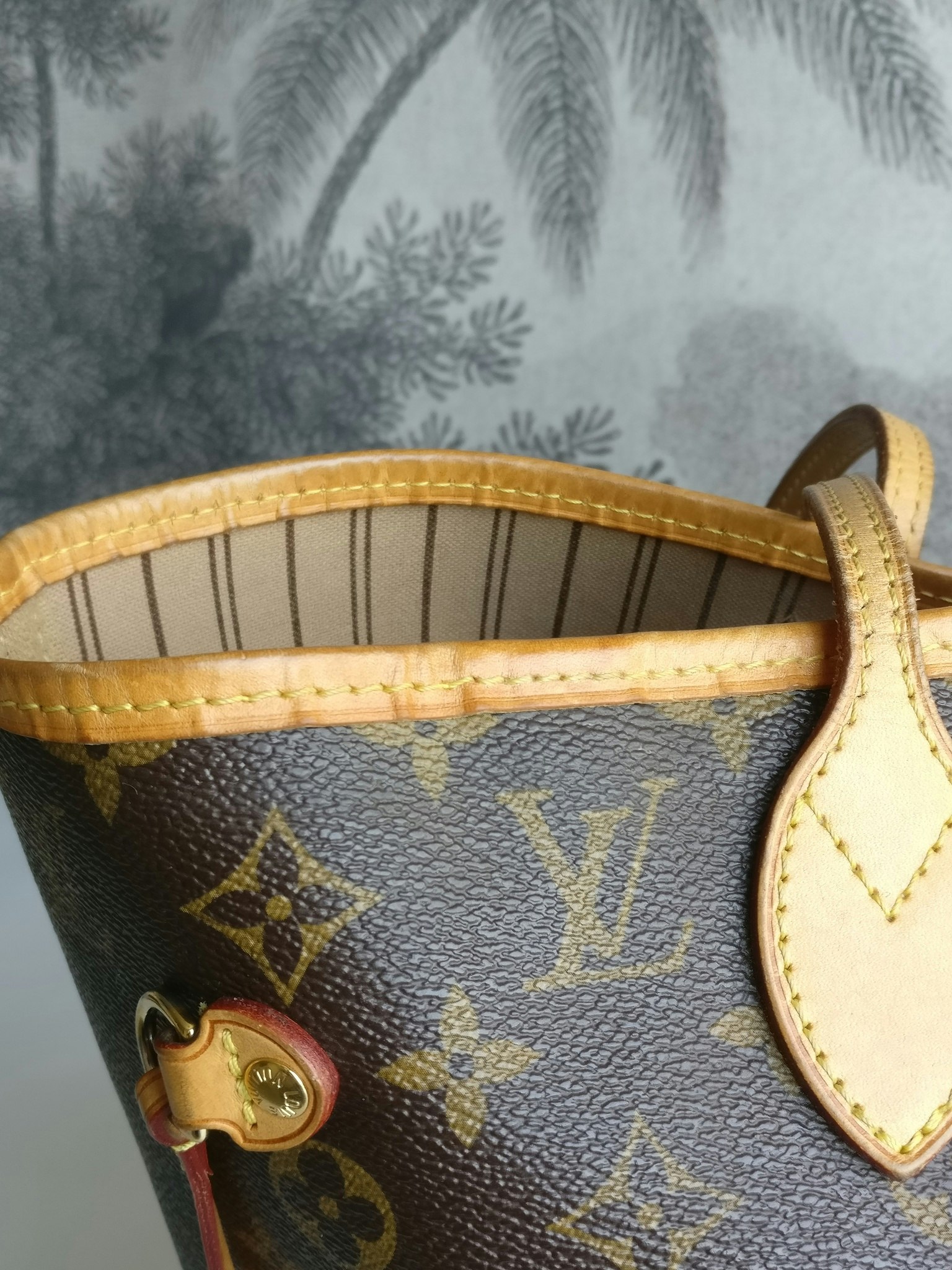 Louis Vuitton Neverfull MM