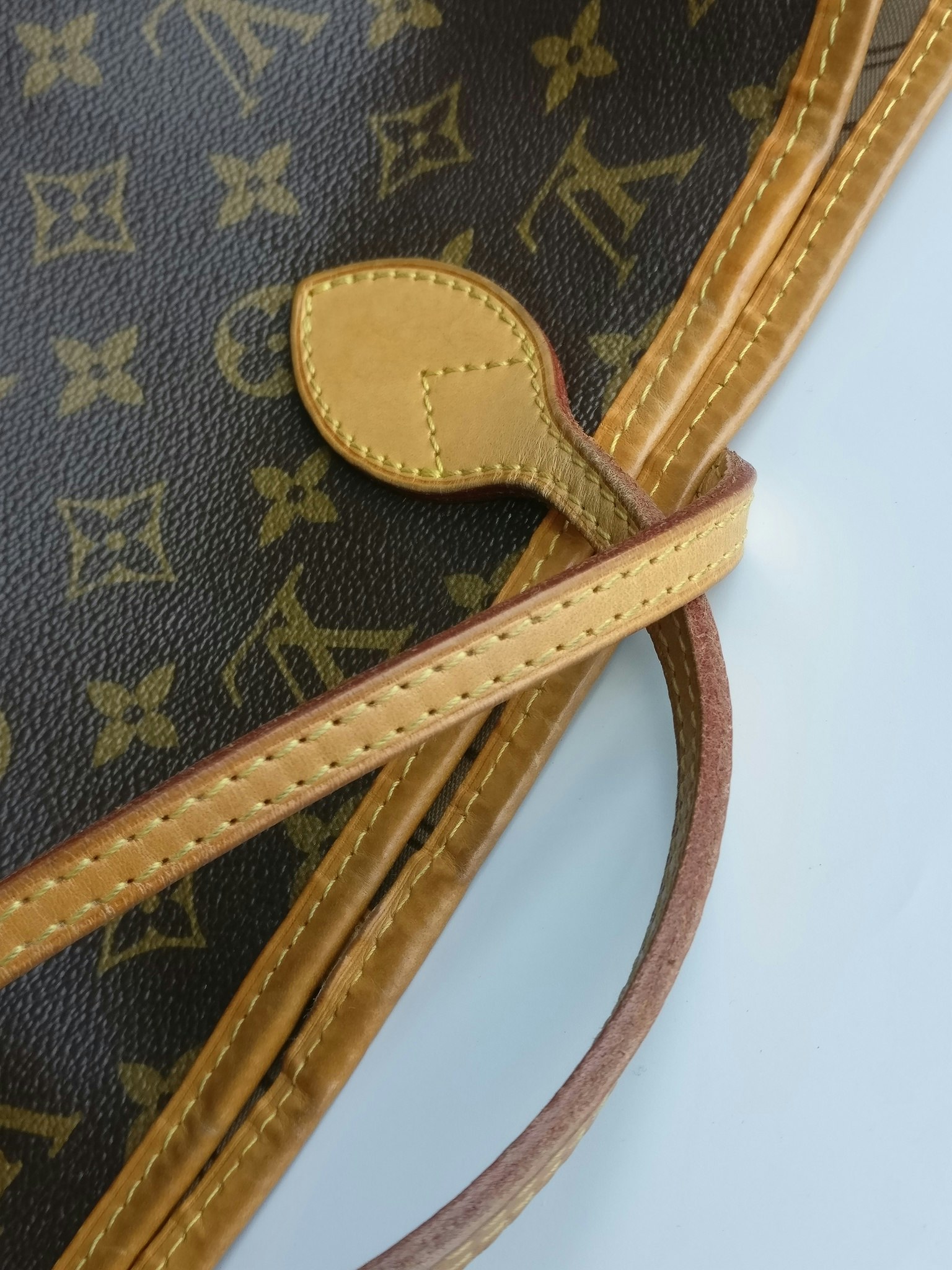 Louis Vuitton Neverfull MM