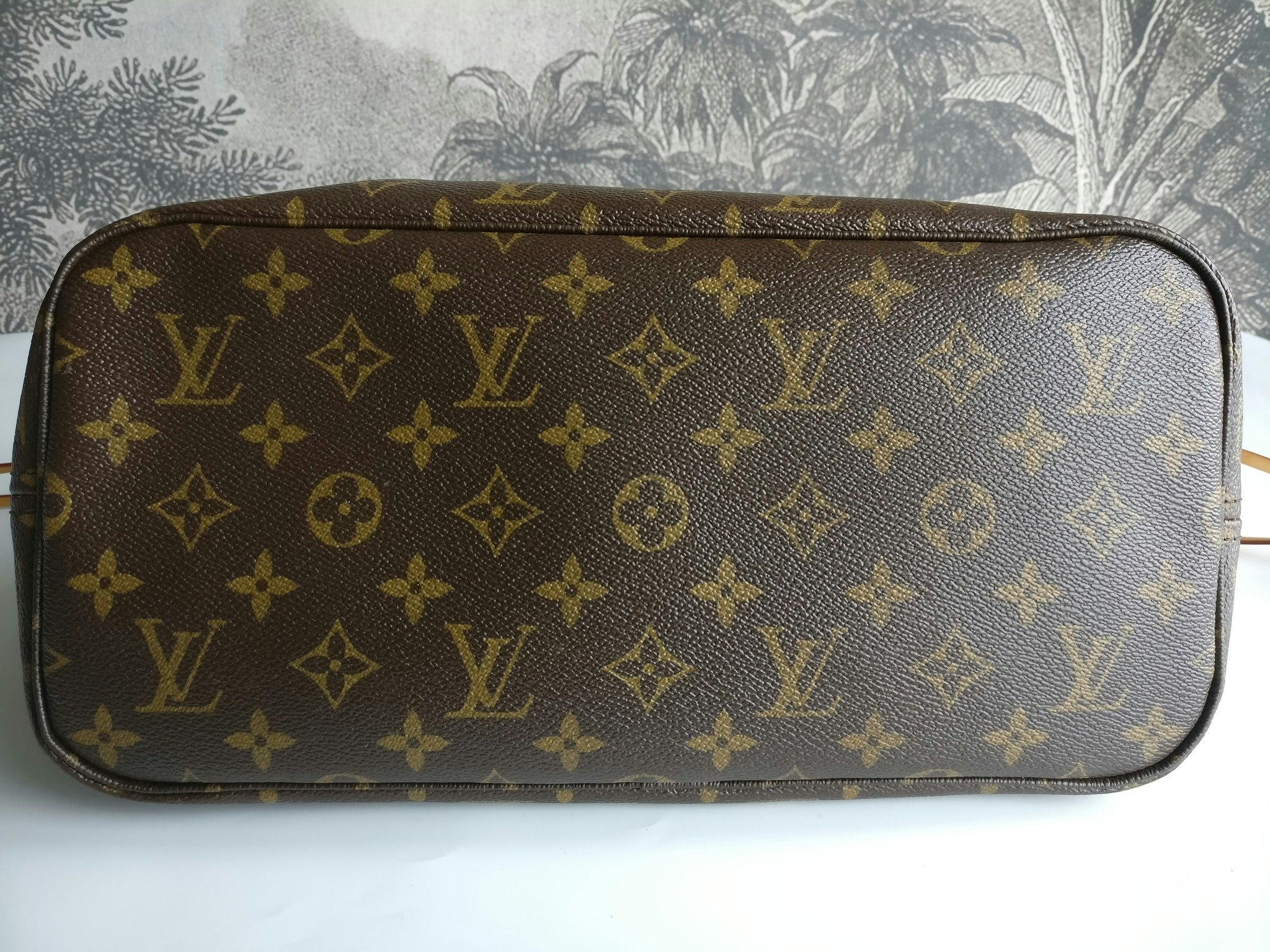 Louis Vuitton Neverfull MM