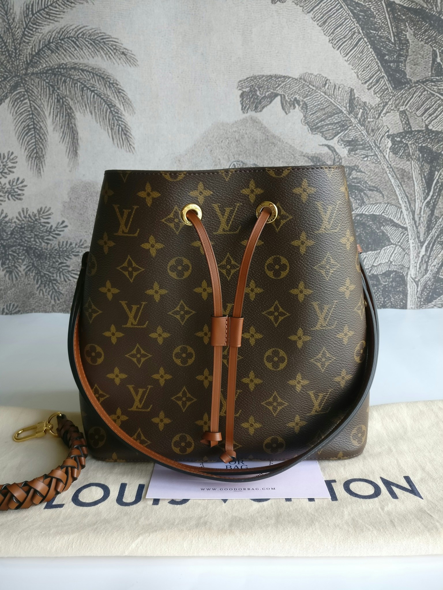 Louis Vuitton NéoNoé MM