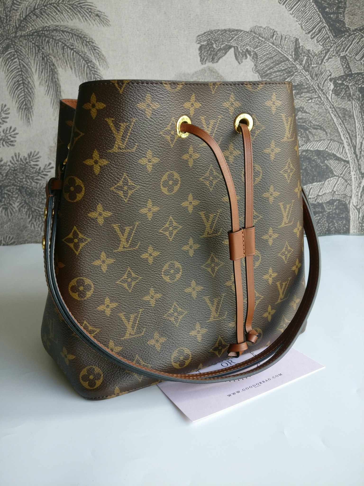 Louis Vuitton NéoNoé MM