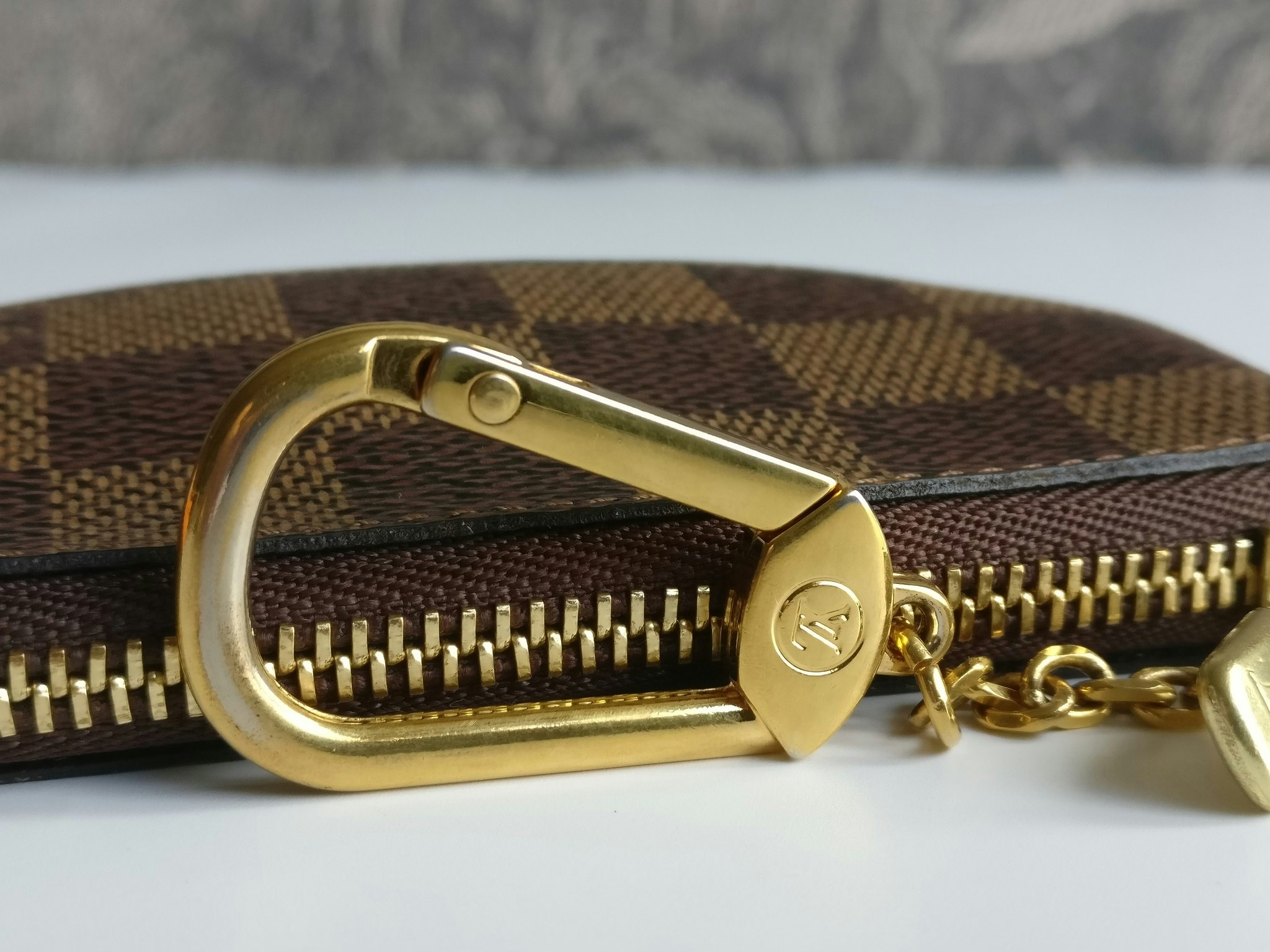 Louis Vuitton Key Pouch damier ebene