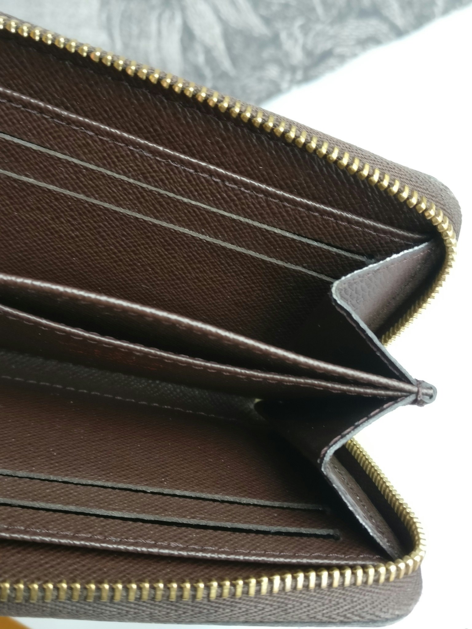 Louis Vuitton Zippy Coin Purse