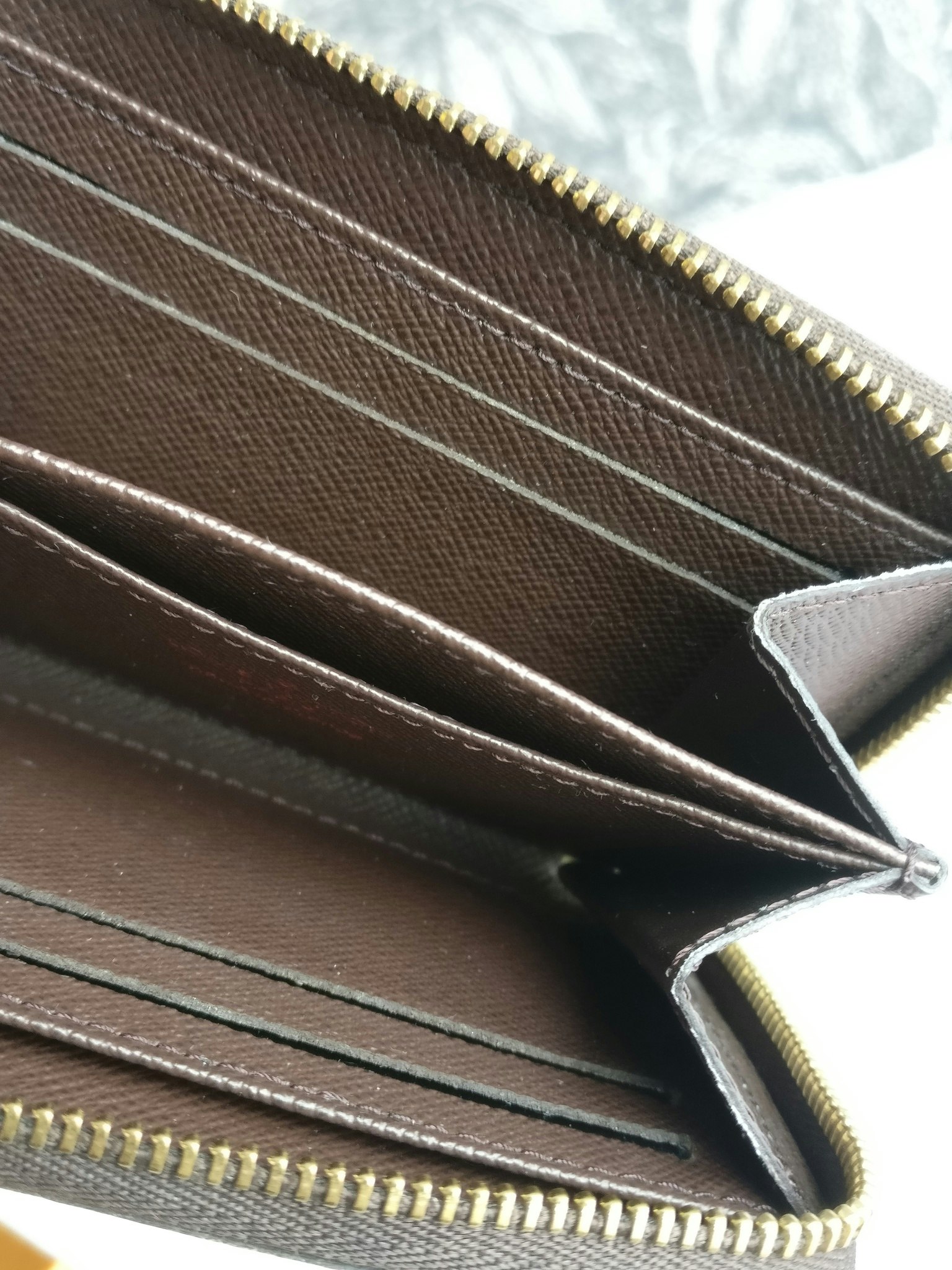 Louis Vuitton Zippy Coin Purse