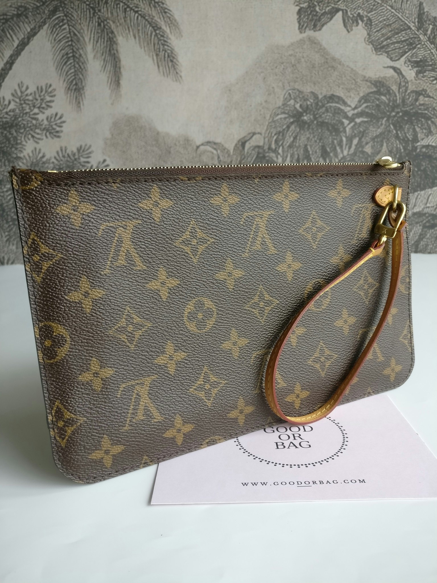 Louis Vuitton Neverfull MM/GM pouch