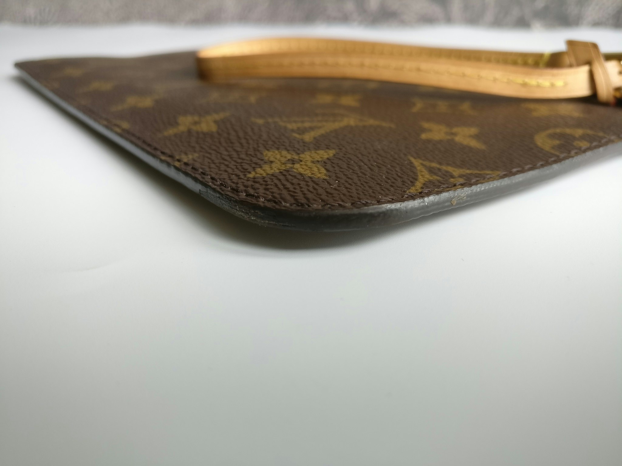 Louis Vuitton Neverfull MM/GM pouch