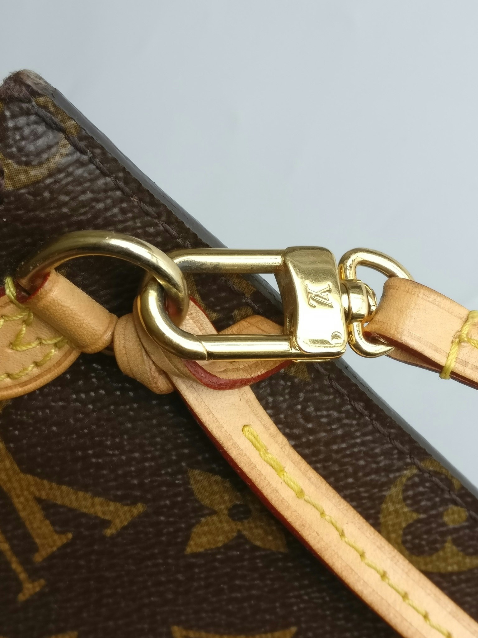 Louis Vuitton Neverfull MM/GM pouch