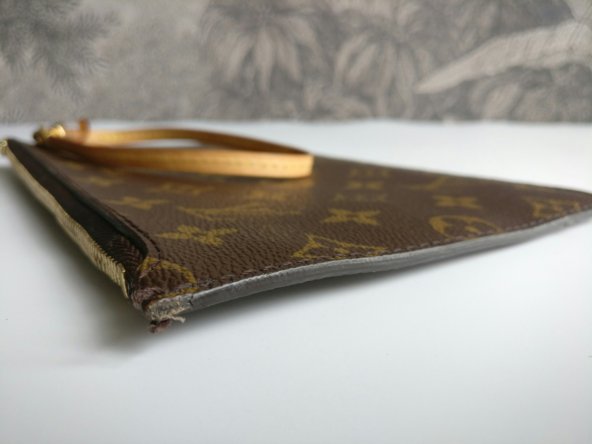 Louis Vuitton Neverfull MM/GM pouch