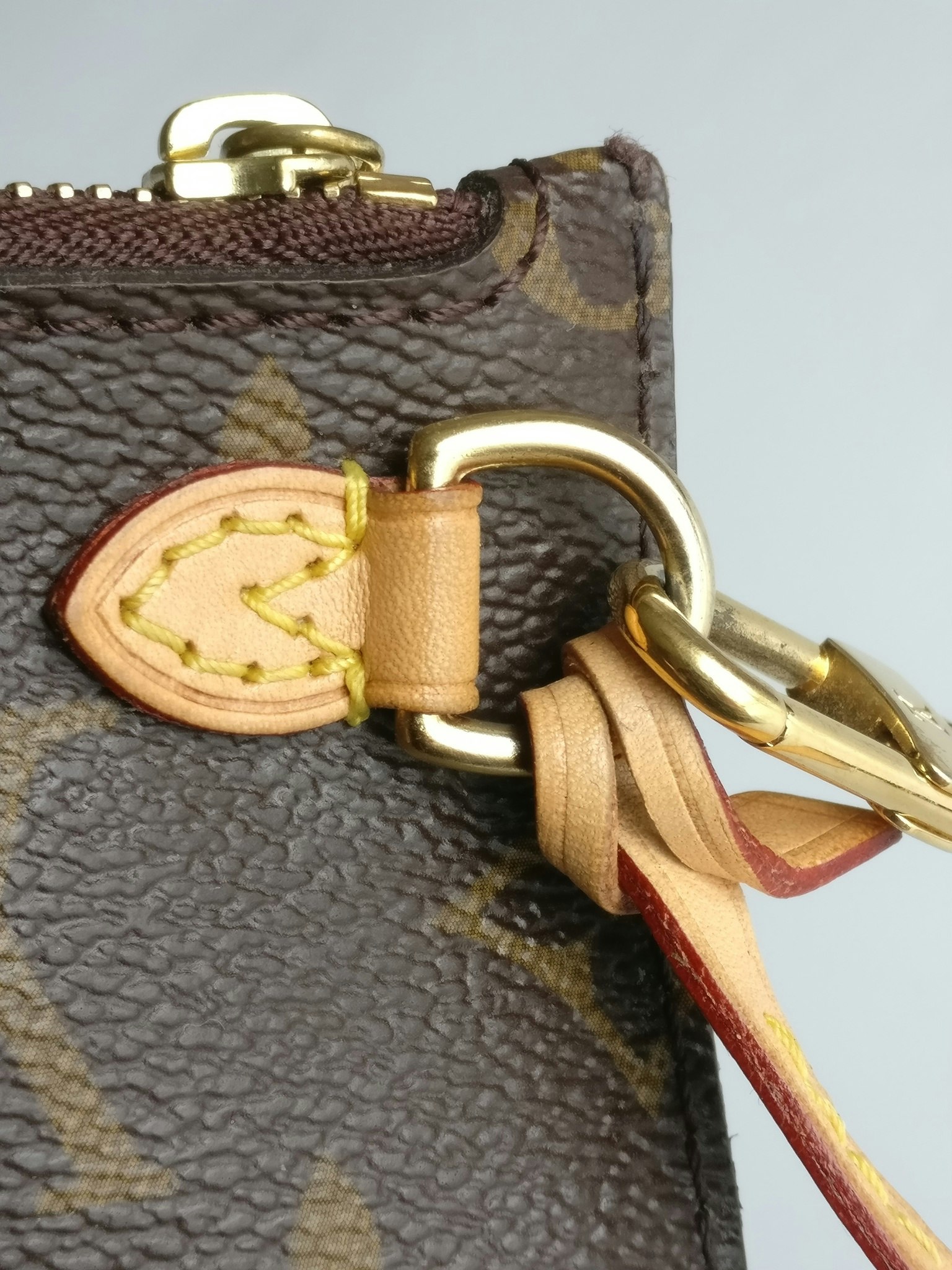 Louis Vuitton Neverfull MM/GM pouch