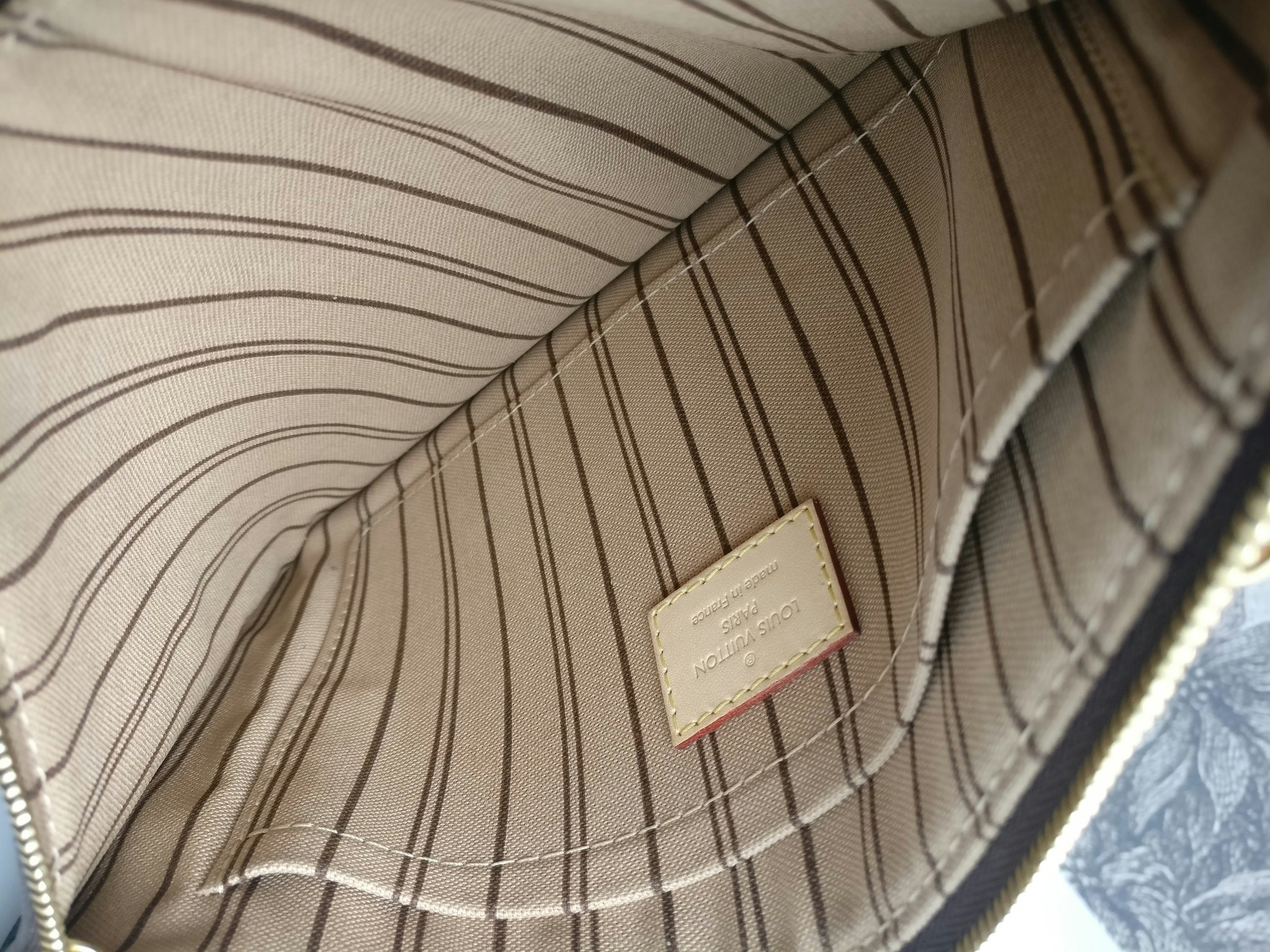 Louis Vuitton Neverfull MM/GM pouch