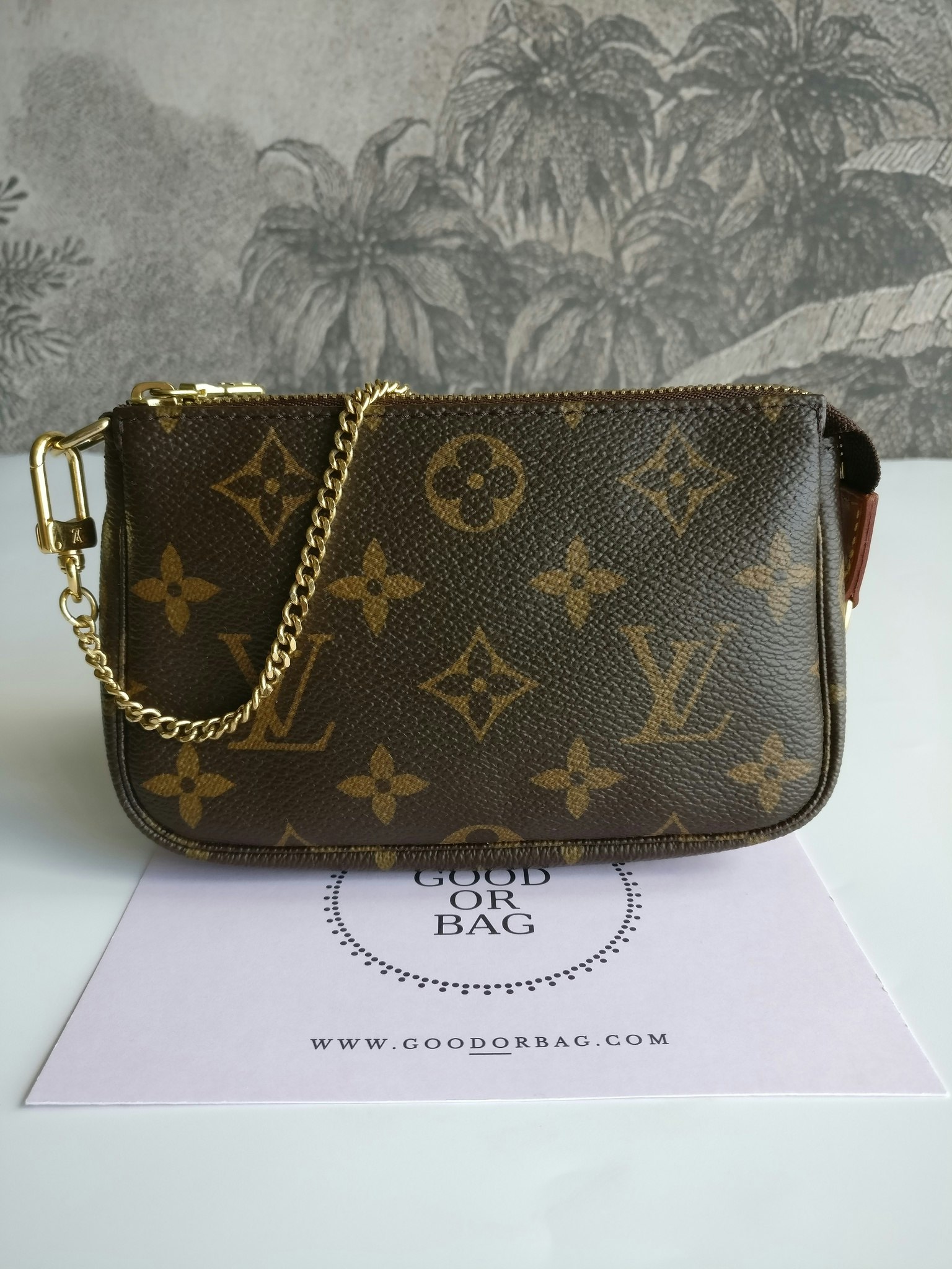 Louis Vuitton Mini Pochette Accessoires