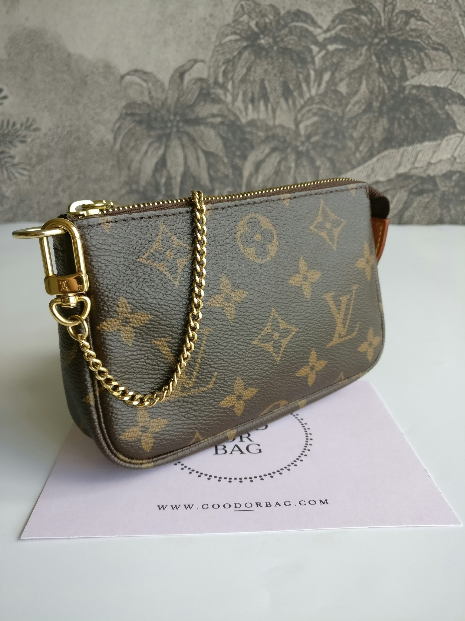 Louis Vuitton Mini Pochette Accessoires