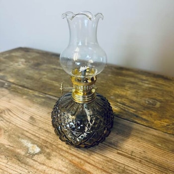 Fotogenlampa Skogsfru, Brun
