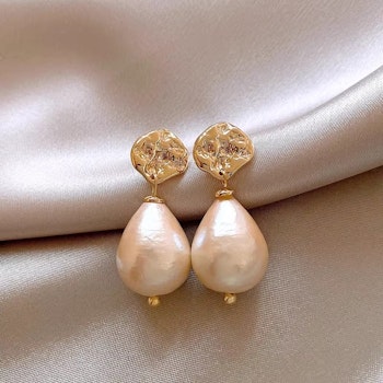 Örhängen Golden Pearl