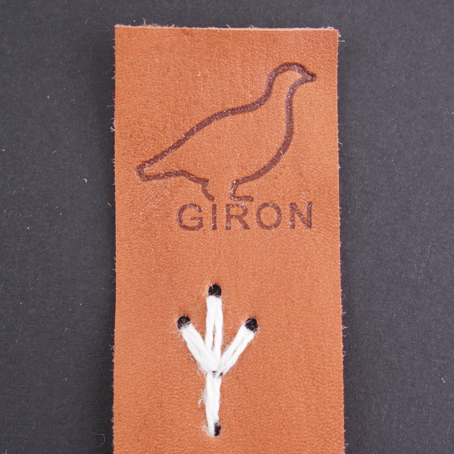 Handgjort bokmärke Kiruna och Giron i renskinn
