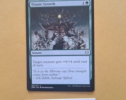 Titanic Growth Common 187/271 Phyrexia All Will Be One Magic the Gathering