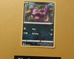 Ekans Common 033/073 Champions Path Pokemon