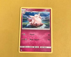 Clefable Rare 40/68 Hidden Fates Pokemon