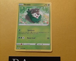 Skiddo Common 017/185 Vivid Voltage Pokemon