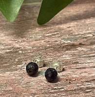 Granat facetterade sterlingsilver örhängen