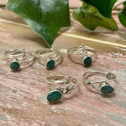 Smaragd facetterad ring silver 925 (ställbar)