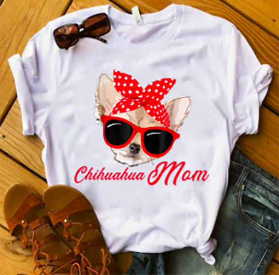 Chihuahua Mom T-shirt