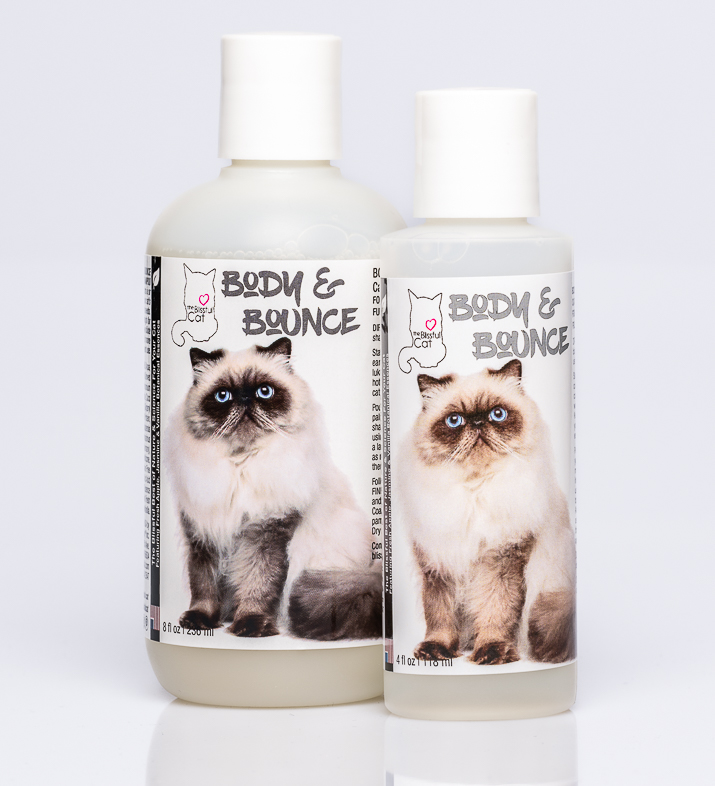 Kattschampo Body & Bounce för katter som behöver volym i pälsen