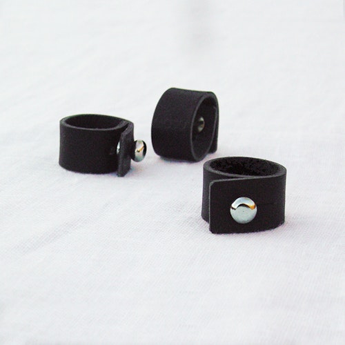 Ring/svart