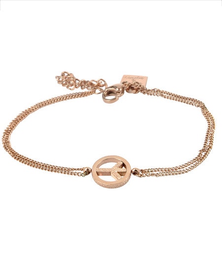 Litet nätt armband från Astrid & Agnes i Rosé/Stål med en klar cubic zirkonia sten och dubbla rader av tunna pansarkedjor hos Ericsson Ur och Guld