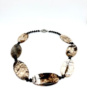 Made by Ester Sten-Halsband 55A