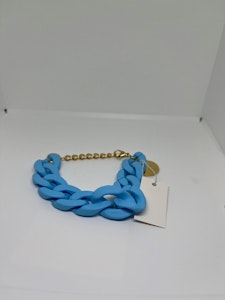 Ljus blått trendigt armband