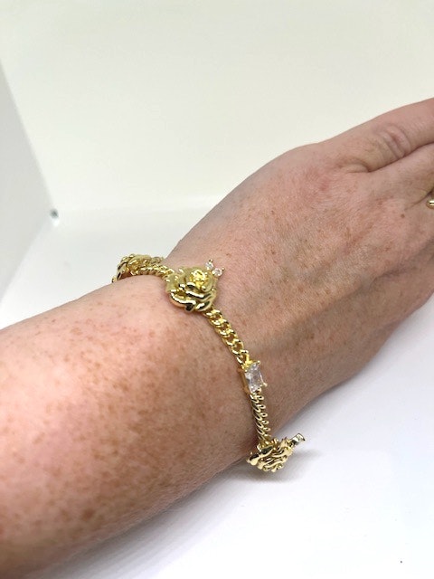 armband med rosberlocker vita stenar guld nostalgie ros Ioaku