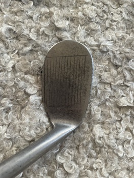 Mashie Niblick 618