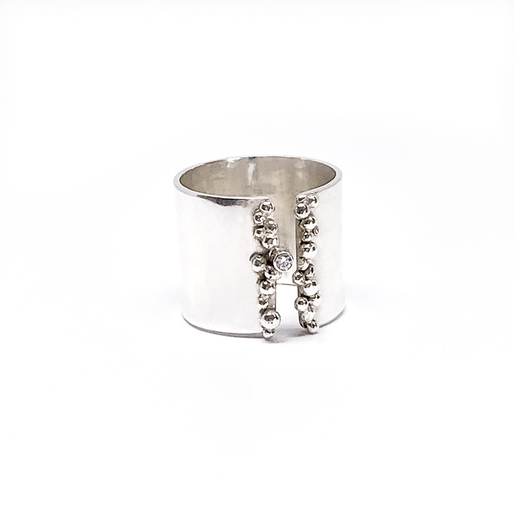 DOLLY cuff ring