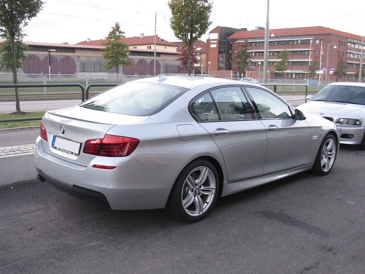 M-Tech paket till BMW F10 10 ->