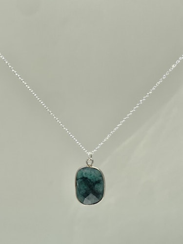 SMARAGD STONE PENDANT HALSBAND PÅ TUNN KEDJA 925 SILVER