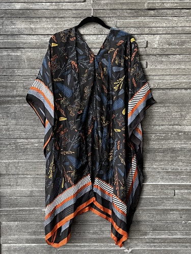 KORT SIDENKIMONO #57