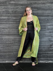 RECYKLAD SIDEN KIMONO ASTRID