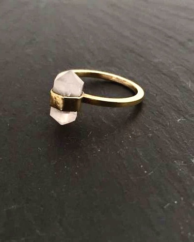 LITEN BANDRING MED ROSENKVARTS MÄSSING